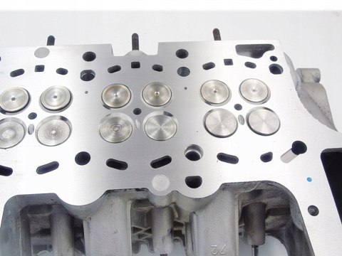 GŁOWICA 3.0 D BMW X5 X6 E70 E71 E60 E90 E61 E83 GŁOWICA 3.0 D BMW X5 X6 E70 E71 E60 E90 E61 E83