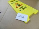 Stojak z ryzykiem poślizgu angielski ostrzegawcza Caution Wet Floor