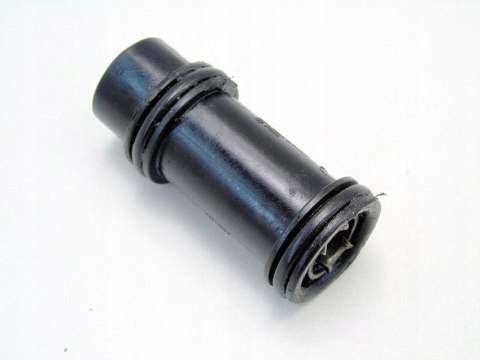 KRÓCIEC FILTRA OLEJU 2.0 D N47D20A BMW E90 E83 E87 E91 E60 E88 E92 E93 X3