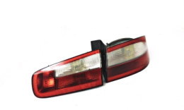 LAMPA LAMPY PRAWY TYŁ RENAULT LAGUNA II